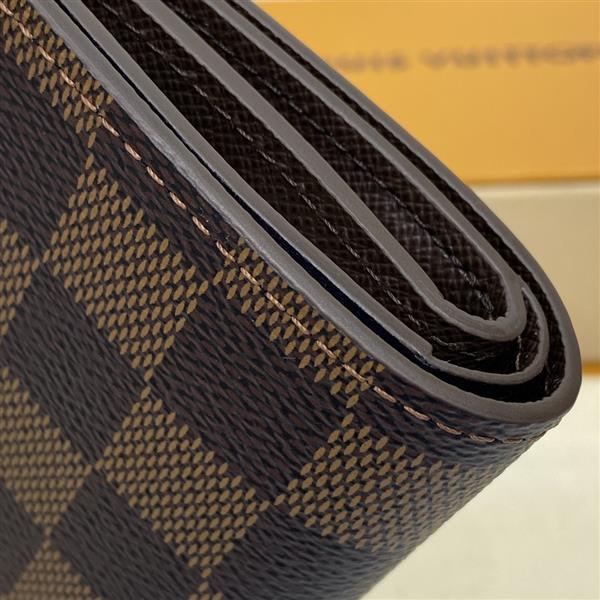 2026122105435995 600